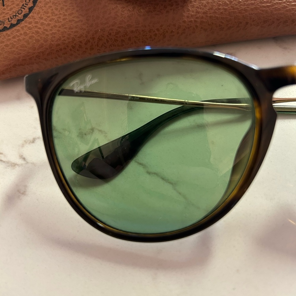 Ray-Ban Erika sunglasses - Picture 2 of 5